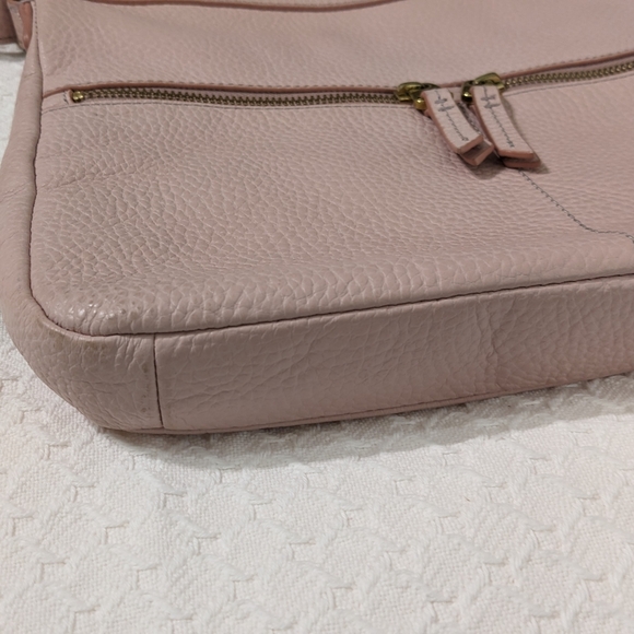 FOSSIL Shoulder/Crossbody. Pink. Leather. Excellent Condition - Picture 2 of 7